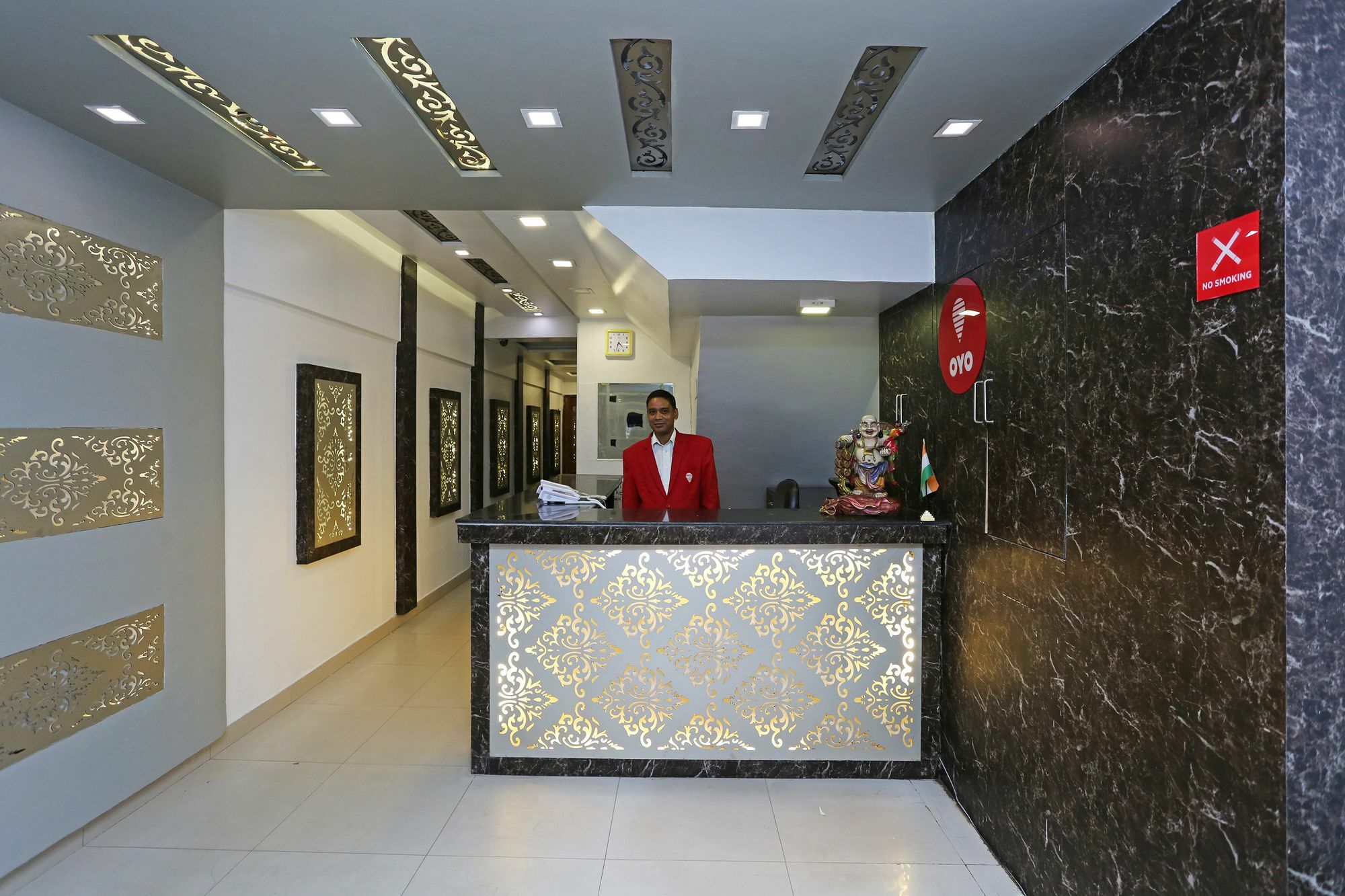 Hotel Elegant International New Delhi Exterior photo